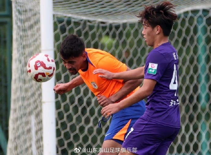 pp电子官网-内部对抗赛-山东泰山一线队5:2山东泰山B队 克雷桑梅开二度
